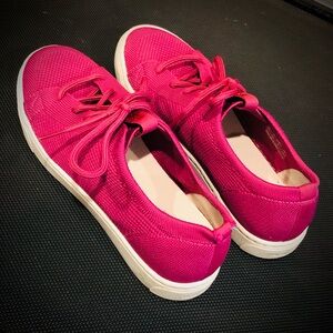 Women's Pink Casual Sneakers- brand new